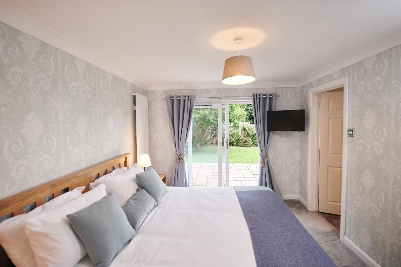 Sea Gem- Beautiful Family Home With Stunning Sea Views & Garden 텐비 외부 사진