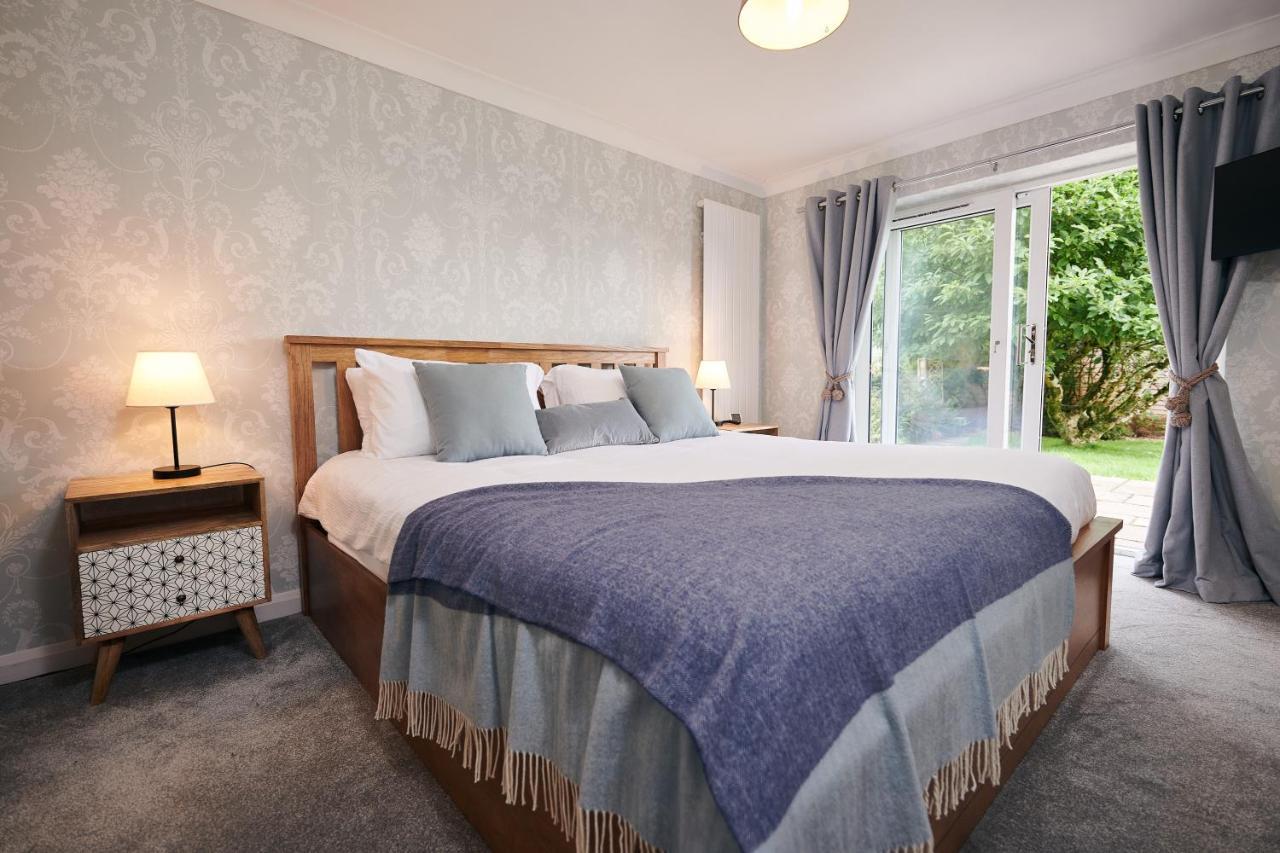 Sea Gem- Beautiful Family Home With Stunning Sea Views & Garden 텐비 외부 사진